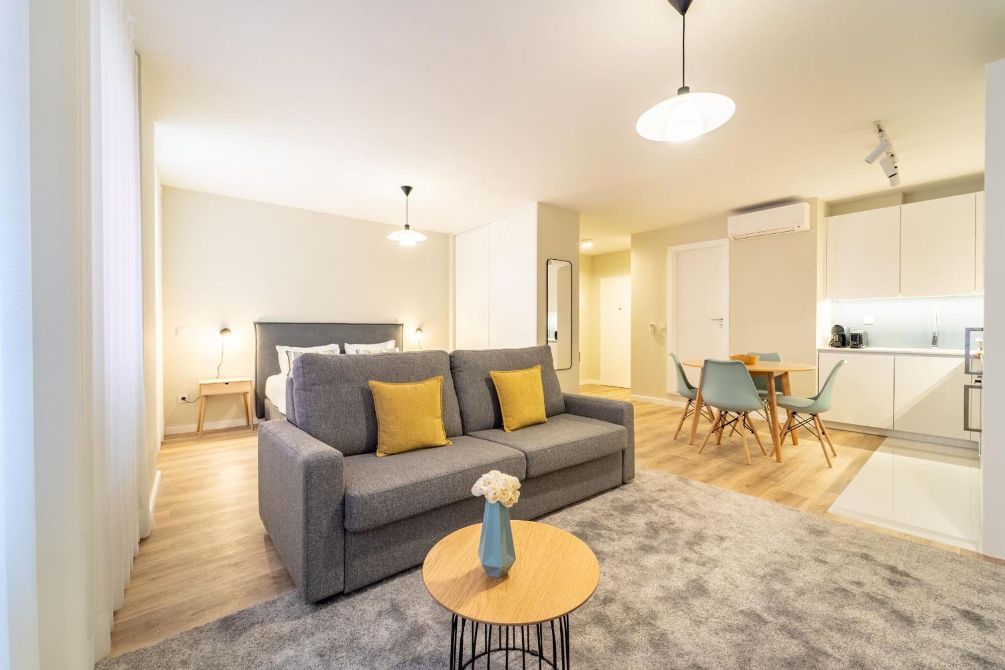 On The Square Studio - City Center By House And People Braga Exteriör bild